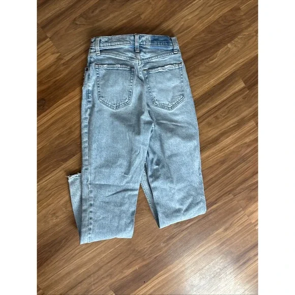 Abercrombie & Fitch Curve Love 90's Straight Ultra High Rise Jeans Women's Sz 2 - Picture 9 of 9
